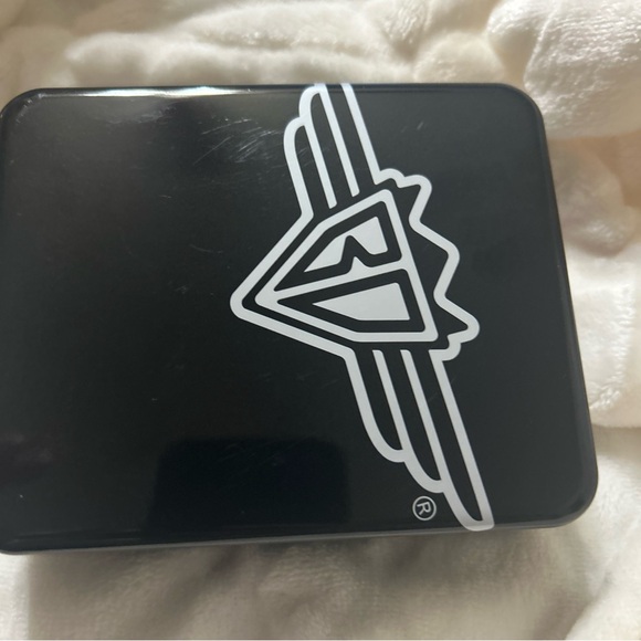 A Nightmare on Elm street Freddy Krueger  horror wallet w/collectors tin case - Picture 9 of 9